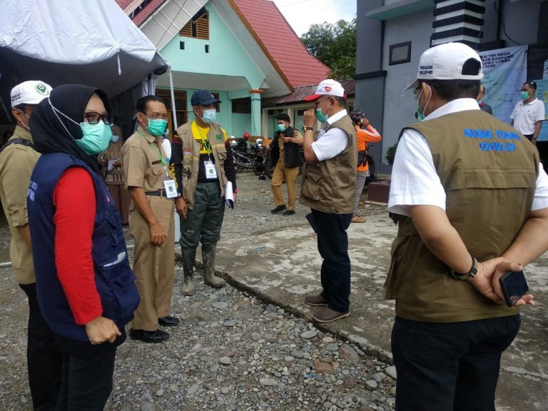 Dinkes Sulsel Tinjau Posko Pusat Kesehatan Bencana Banjir Masamba